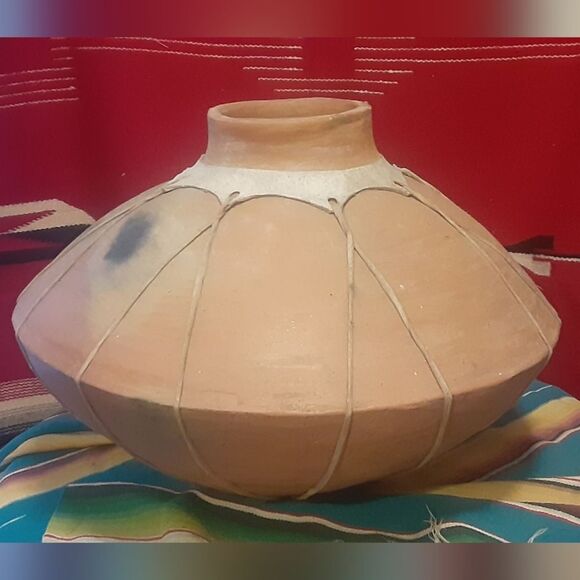 Large Tarahumara SW American Indian Mexican Ceramic Water Pot 16" Wide - Picture 8 of 16